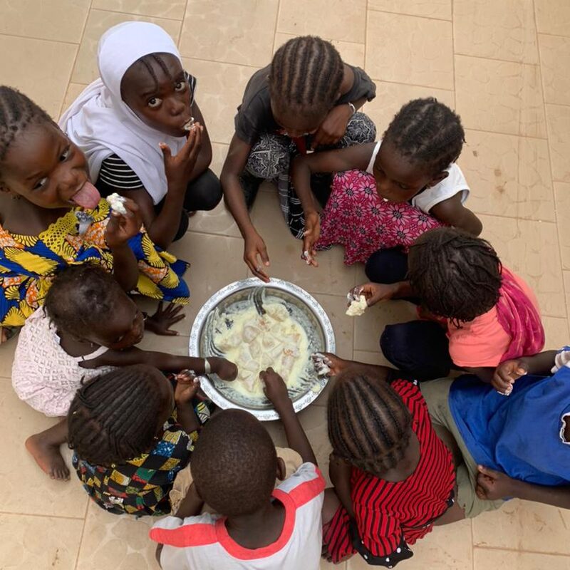 Voedsel voor gezinnen in Gambia